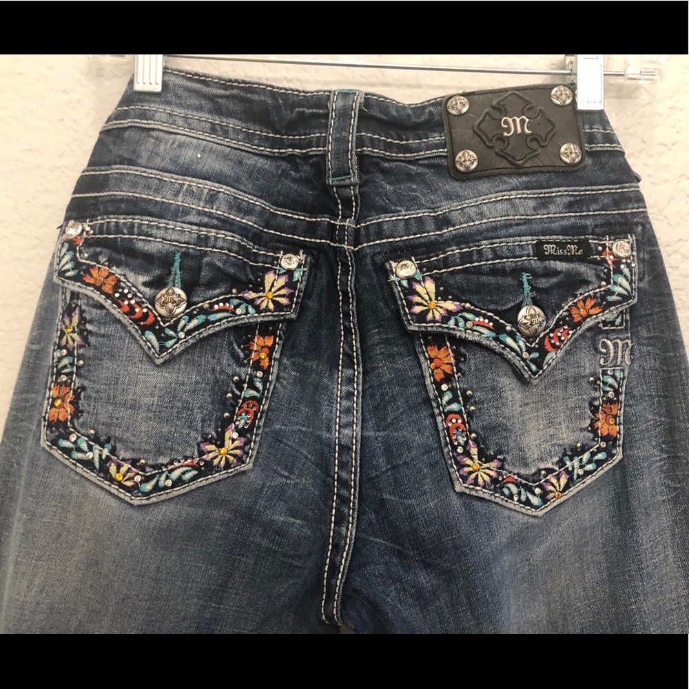 Miss Me - size 28 - boot cut
